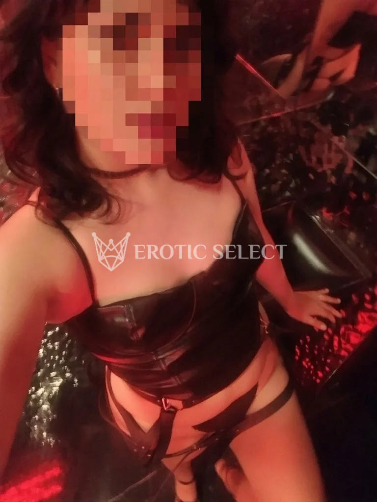 Tara, escort en Barcelona — foto 2